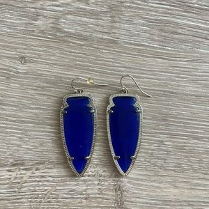 Kendra Scott Skylar Gold drop earrings in royal blue